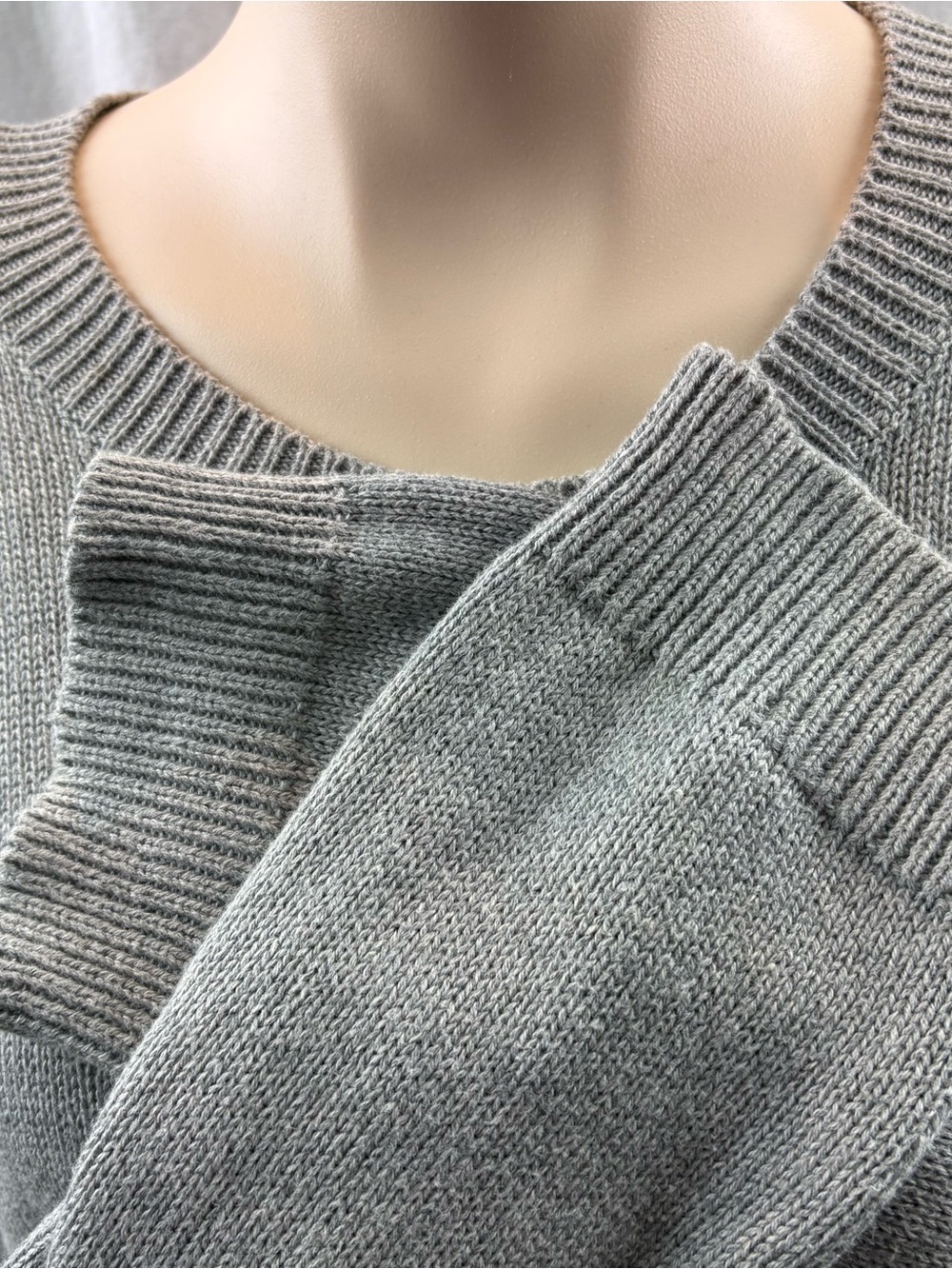 Rails Perci Star Sweater in the color Heather Grey Animal Stars M - Picture 8 of 12